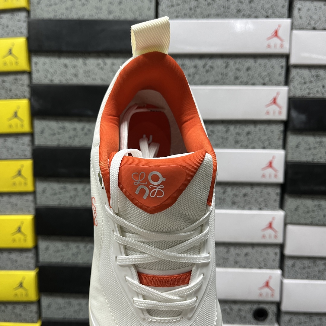 On Running Cloudtilt 2 LOEWE (White Orange) - Image 4