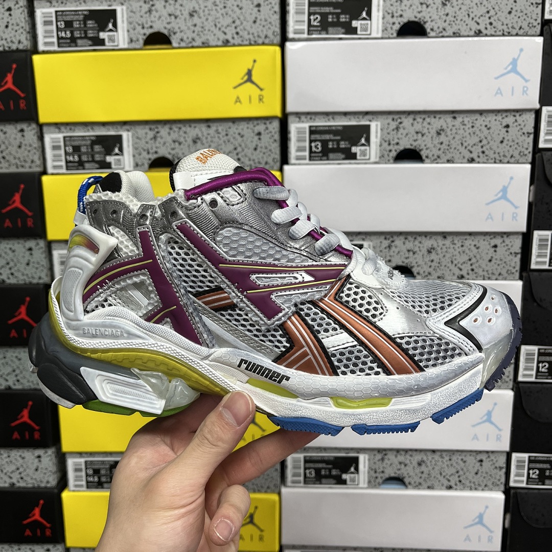 Balenciaga BLCG Runner 7 Gen - Image 8