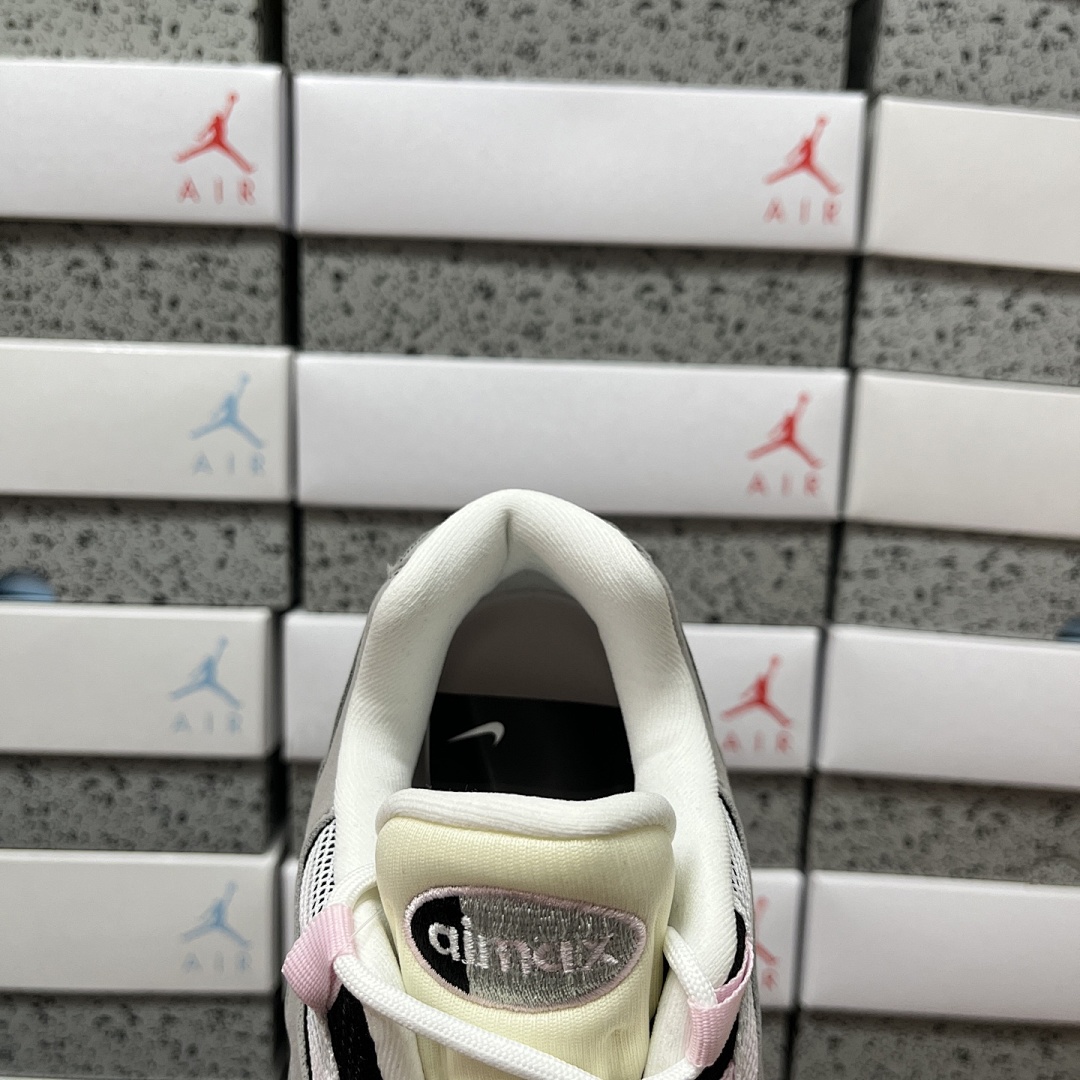 Nike Air Max 95 OG Big Bubble Pink Foam - Image 8