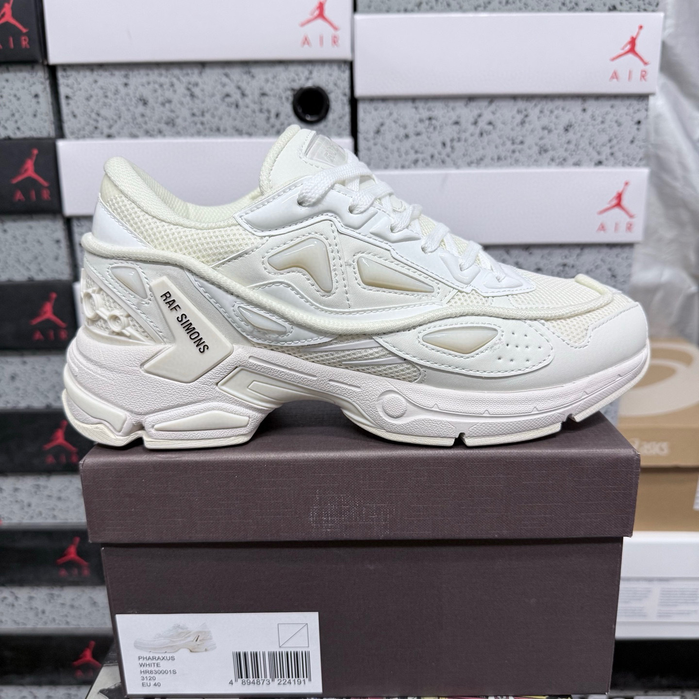 On Running Raf Simons Pharaxus - Image 10