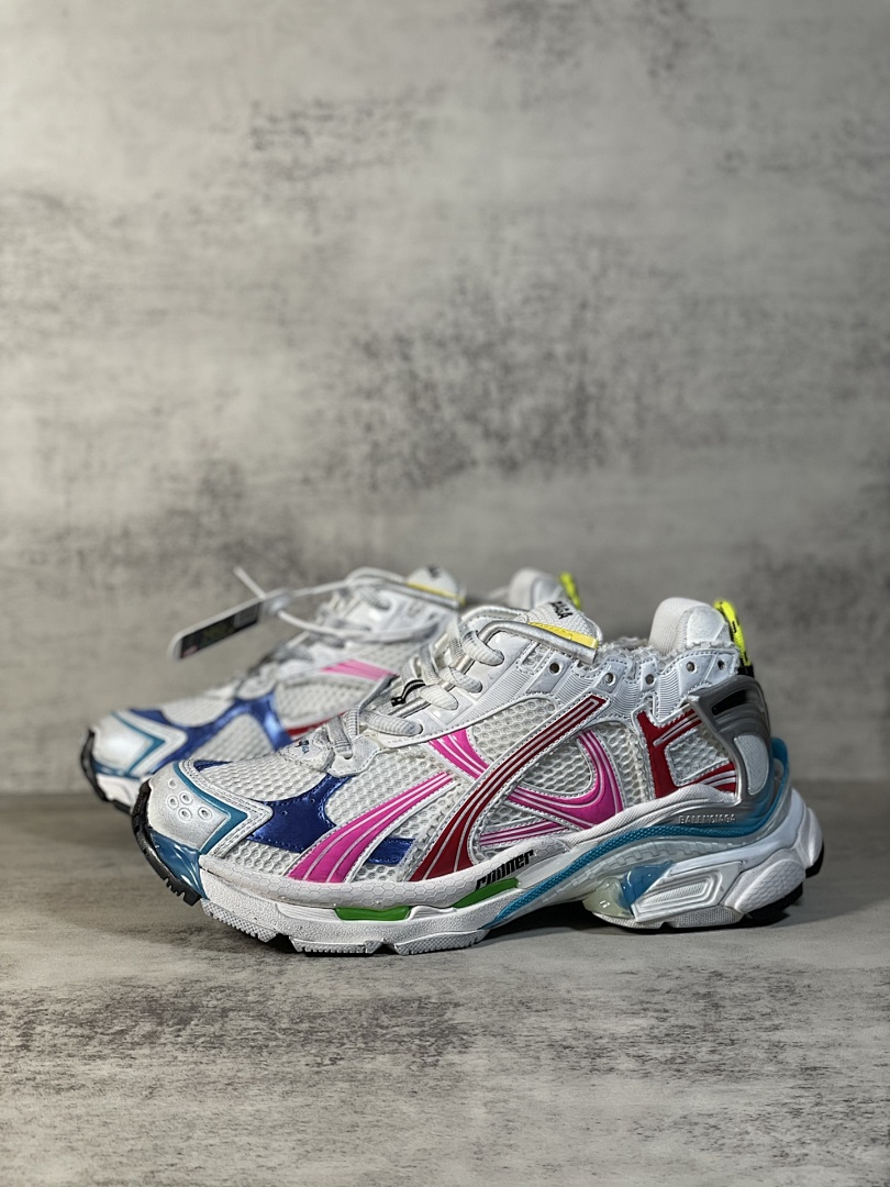 Balenciaga Runner 7.5 - Image 22