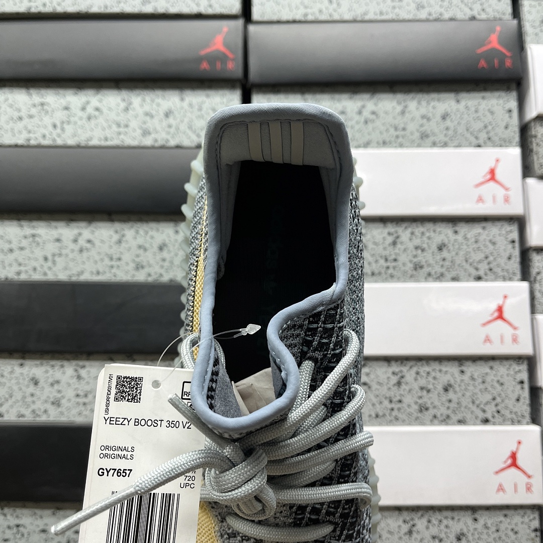 Adidas Yeezy Boost 350 V2 Ash (Blue) - Image 2