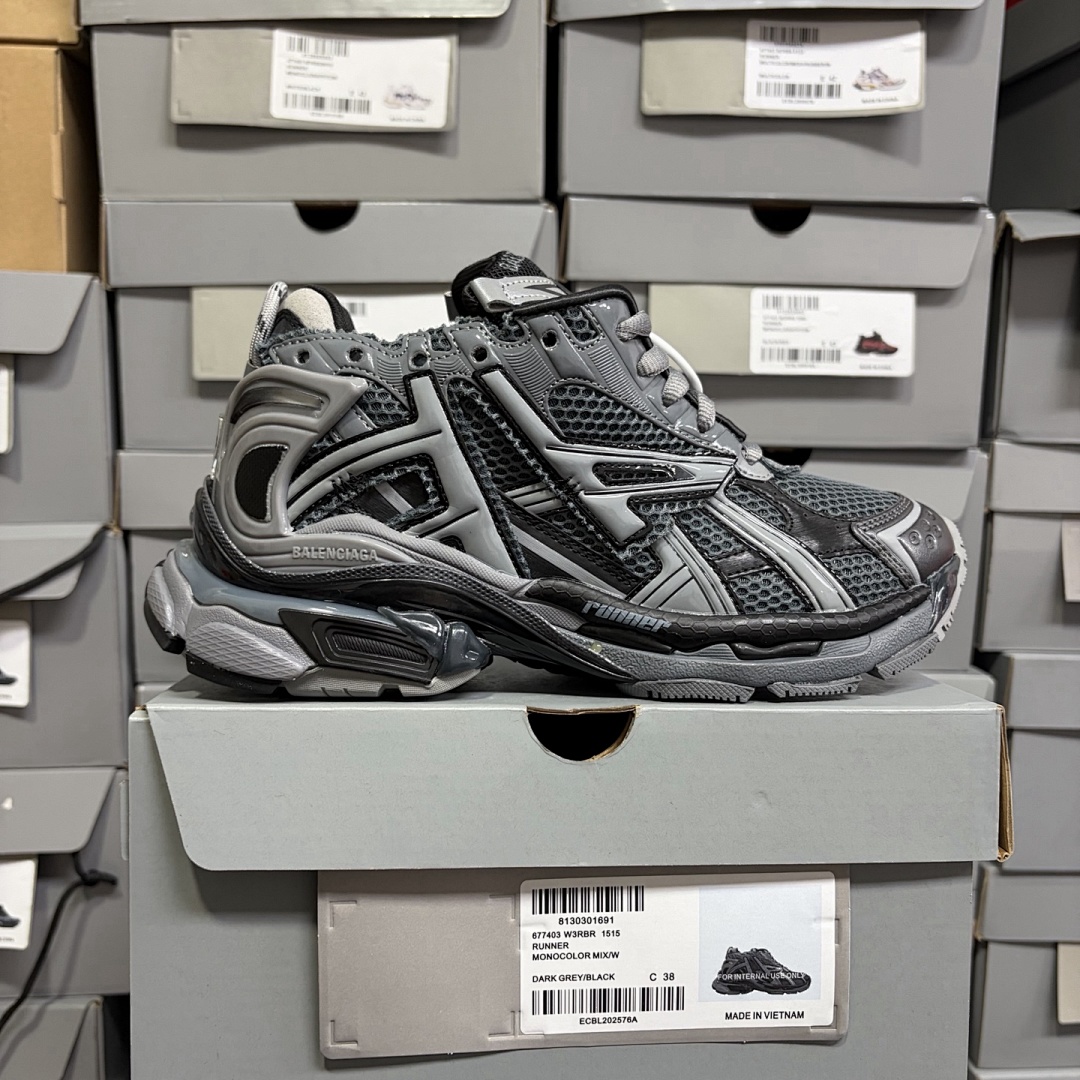 Balenciaga BLCG Runner7.0