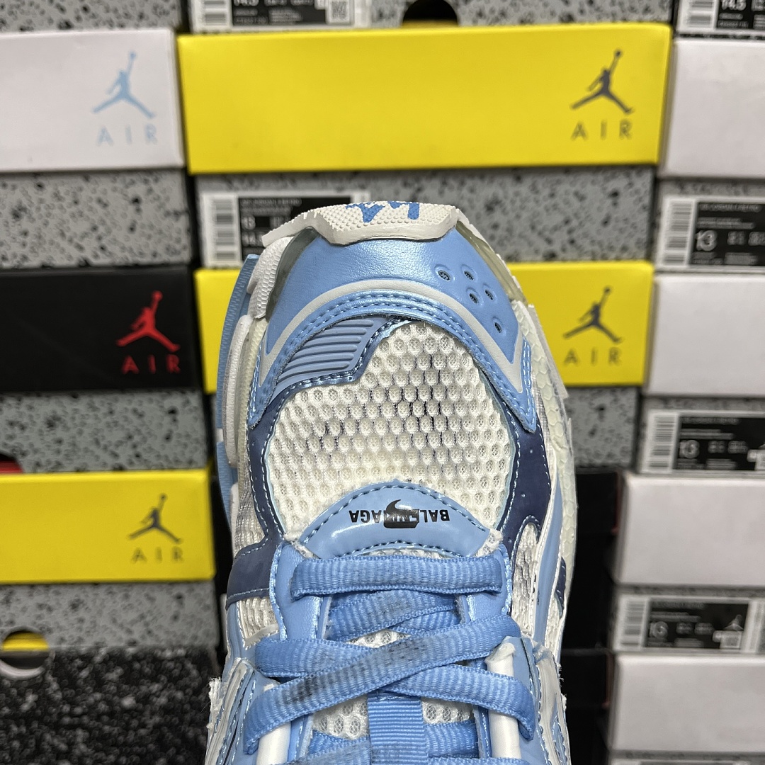 Balenciaga BLCG Runner 7.0 - Image 5
