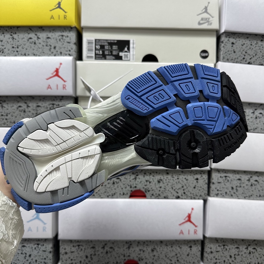 Balenciaga BLCG Runner - Image 6