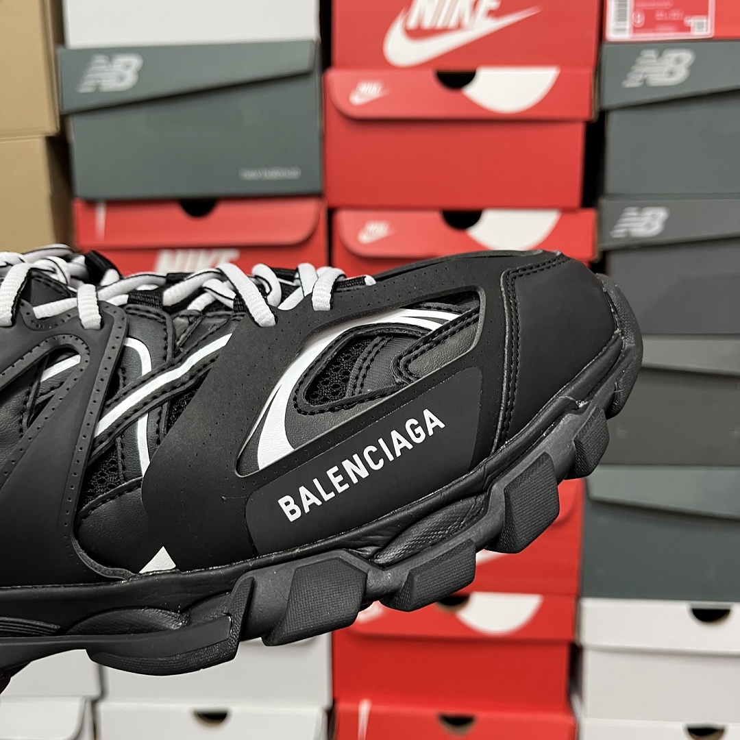 Balenciaga BLCG Track - Image 9