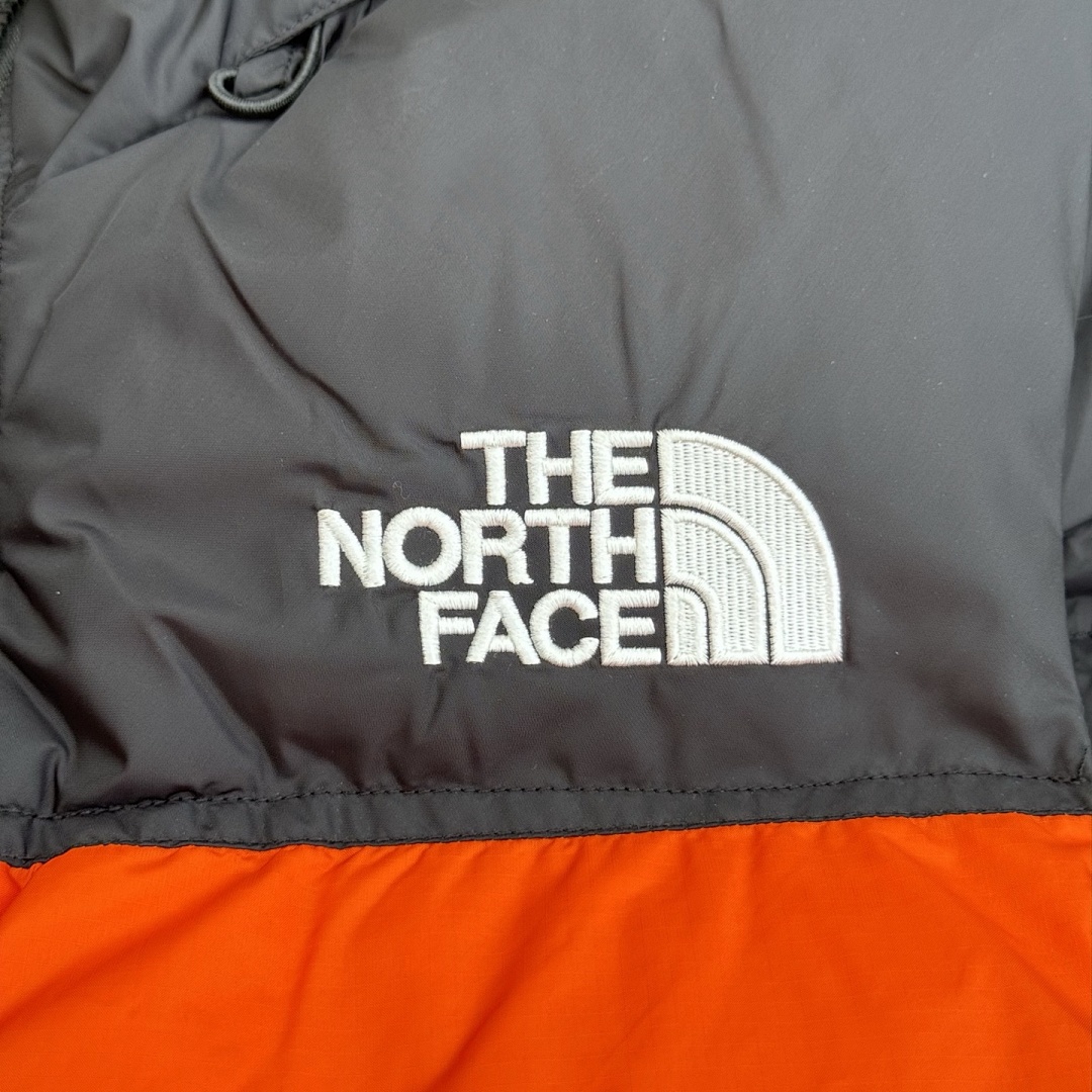 The North Face TNF 1996 Retro Nuptse Vest - Image 21