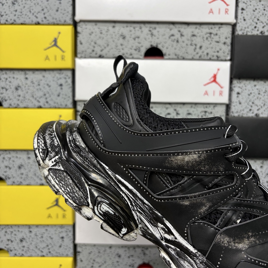 Balenciaga BLCG Track - Image 5