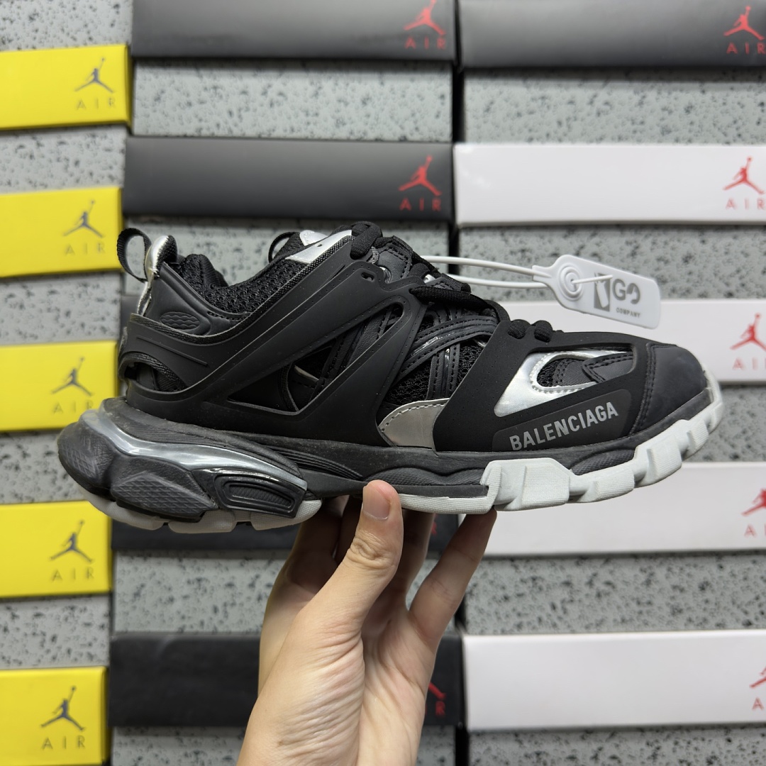 Balenciaga BLCG Track 1123 (Black White) - Image 4