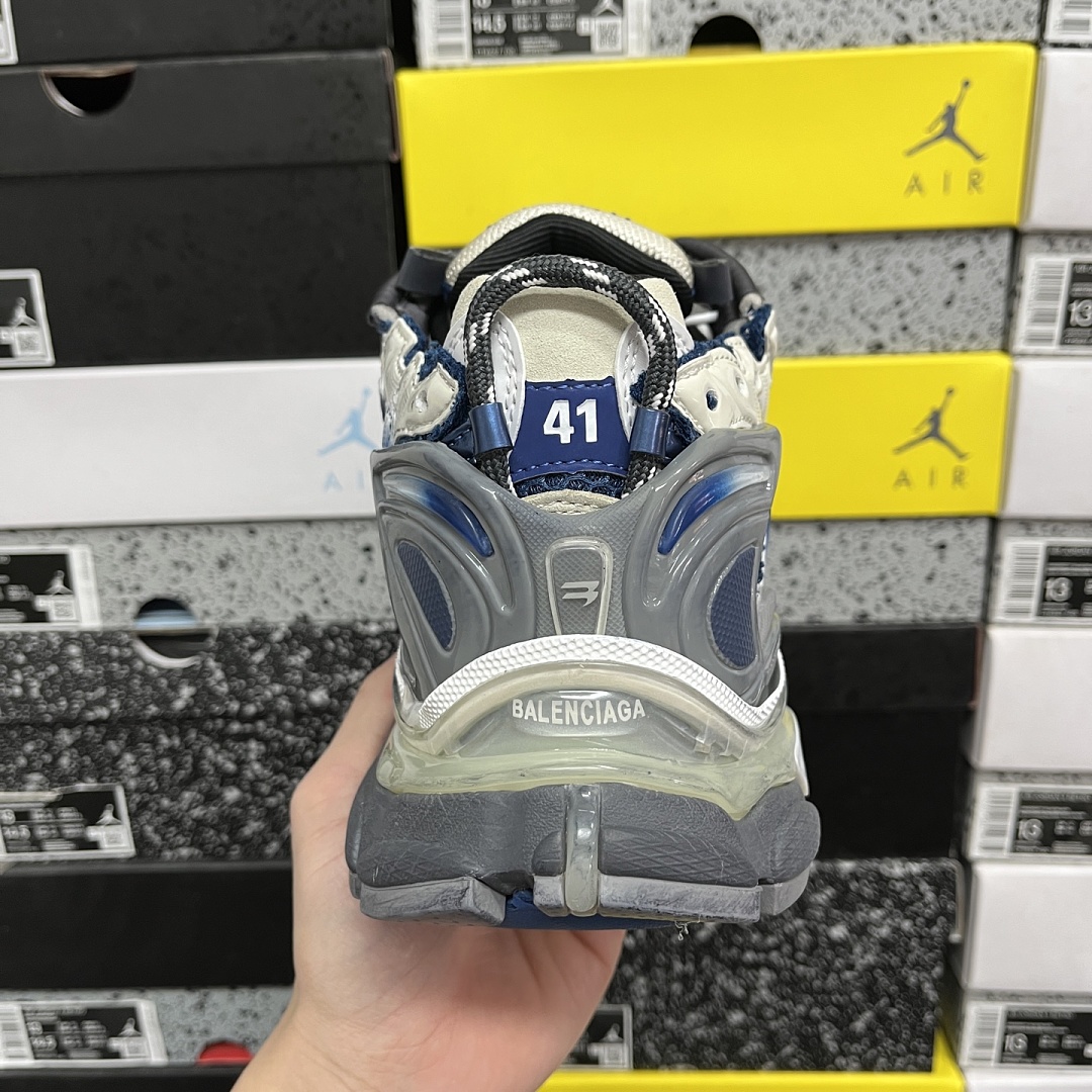 Balenciaga BLCG Runner 7.5 - Image 2