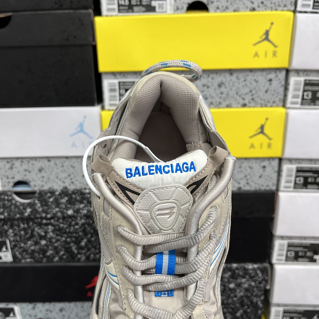 Balenciaga BLCG Runner 7.5 - Image 4