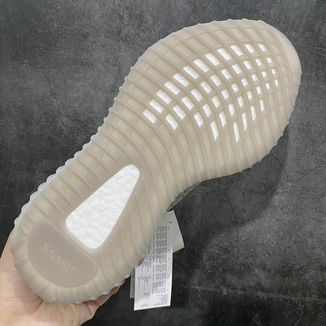 Adidas Yeezy 350 - Image 2