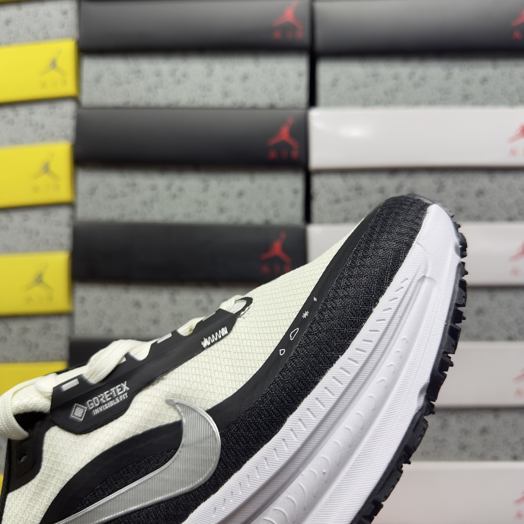 Nike Vomero - Image 3