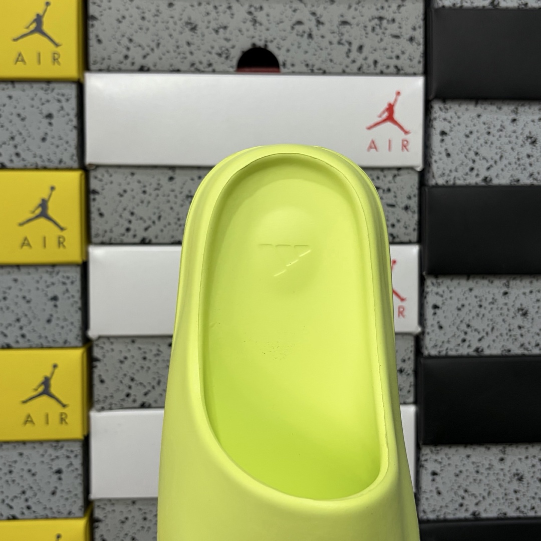 Adidas Yeezy Slide Glow Green Slides - Image 3