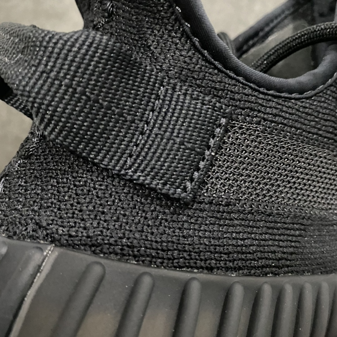 Adidas Yeezy 350 - Image 16