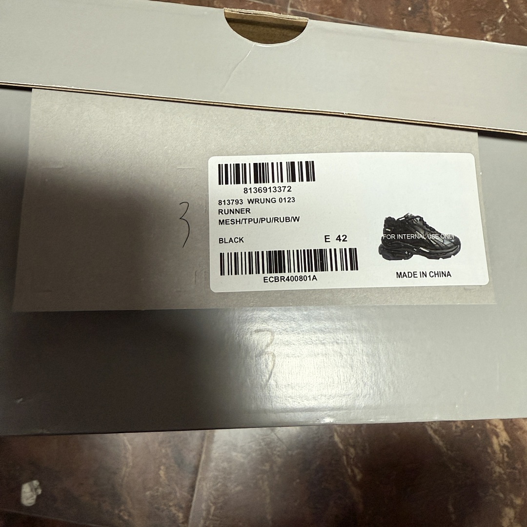 Balenciaga Runner 7.5 - Image 4