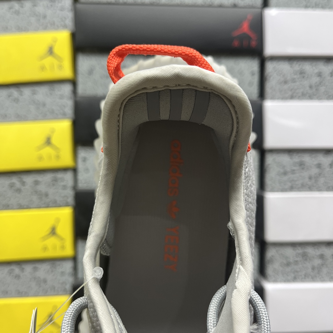 Adidas Yeezy Boost 350 V2 - Image 10