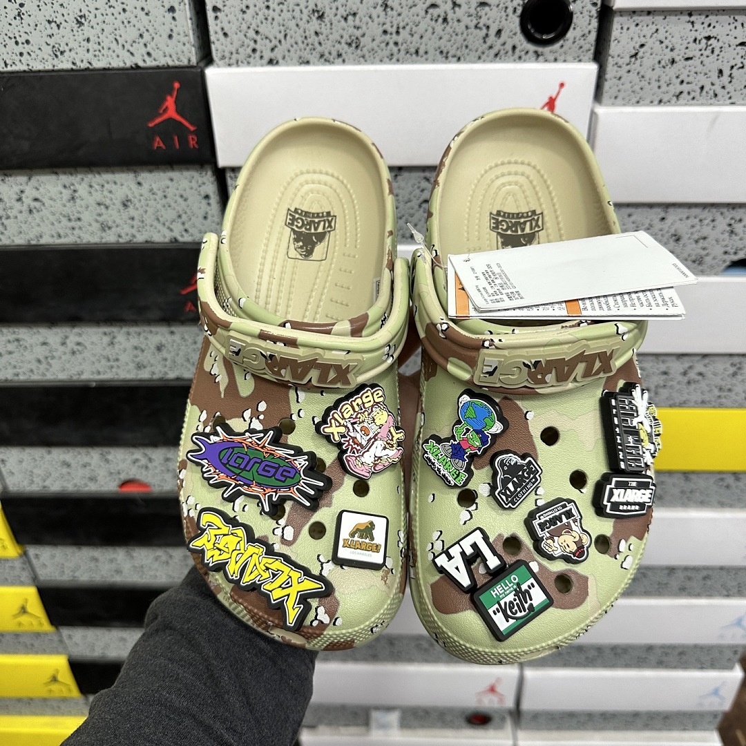 Crocs Classic Clog XLARGE Desert Camo Collab - Image 8