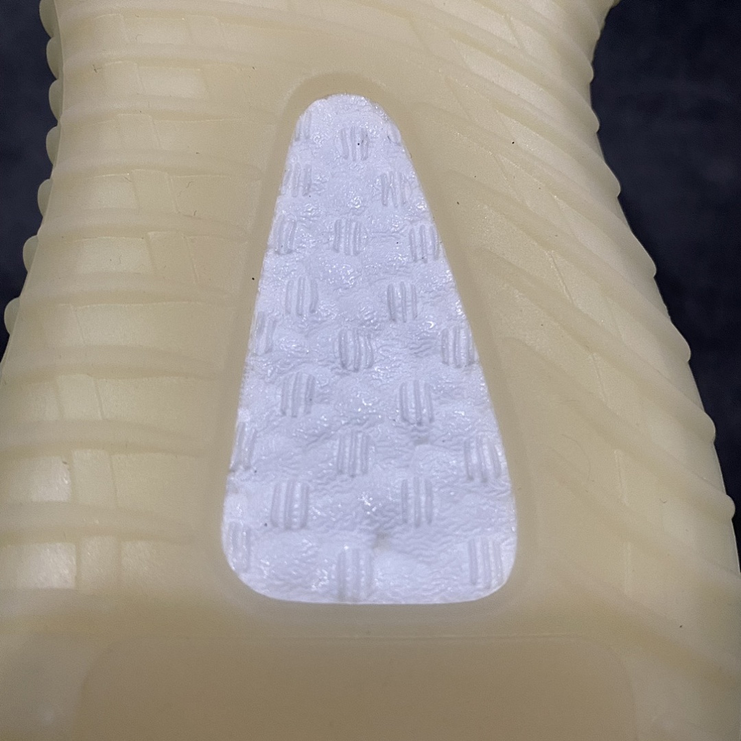 Adidas Yeezy 350 Swamp Translucent Starry - Image 16