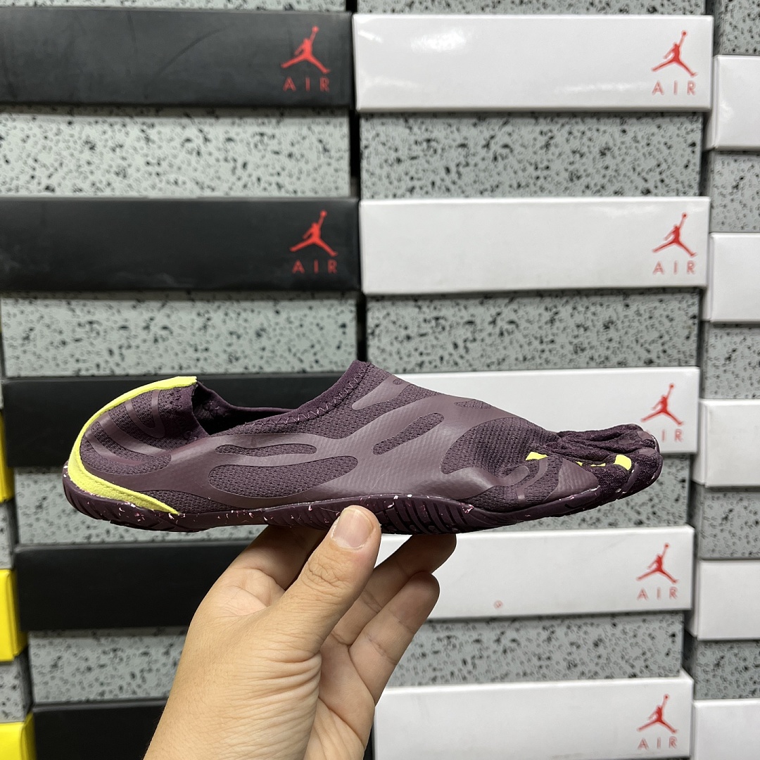 Suicoke Finger Chukka Boot - Image 2