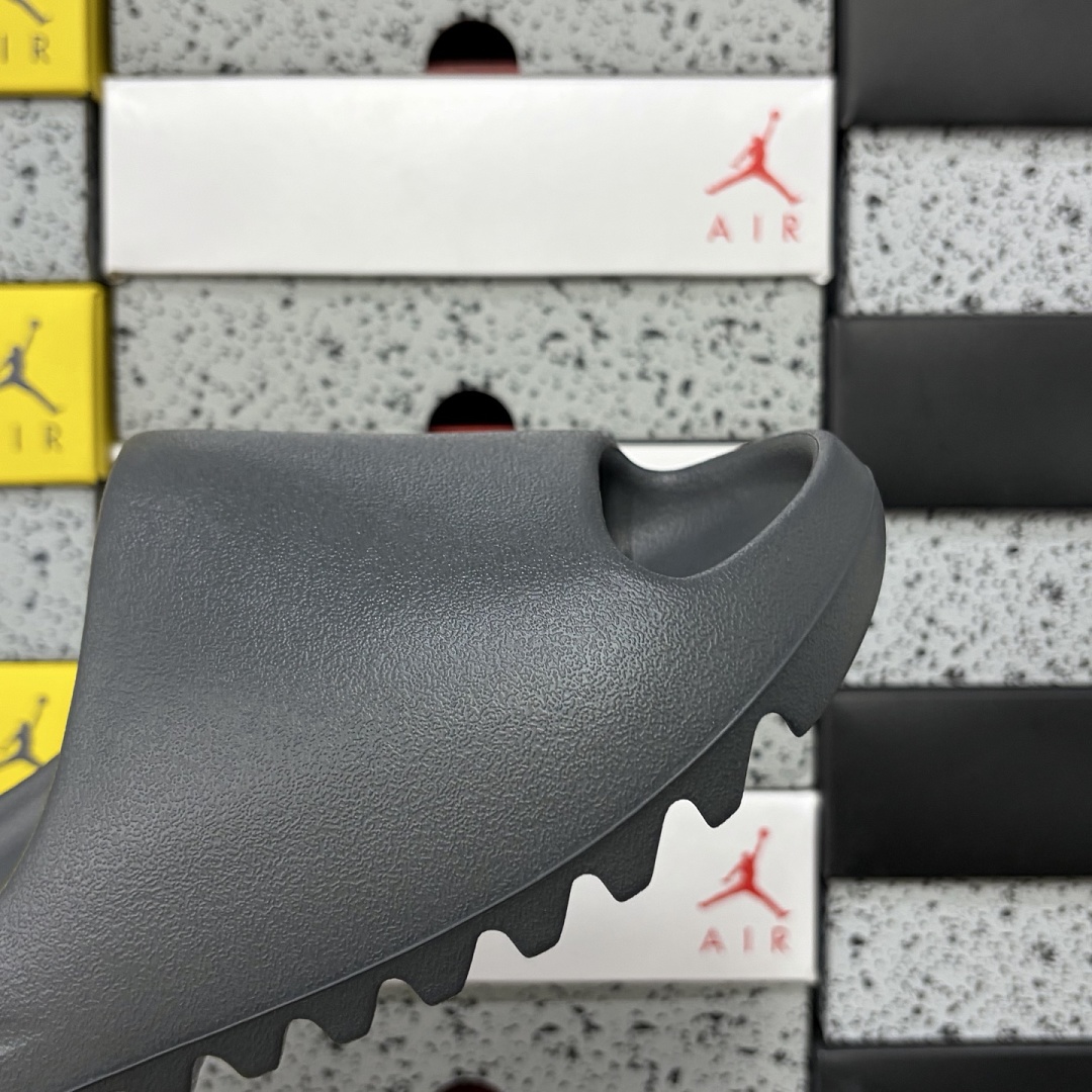 Adidas Yeezy Slide Slate Grey Slides (Matte) - Image 2