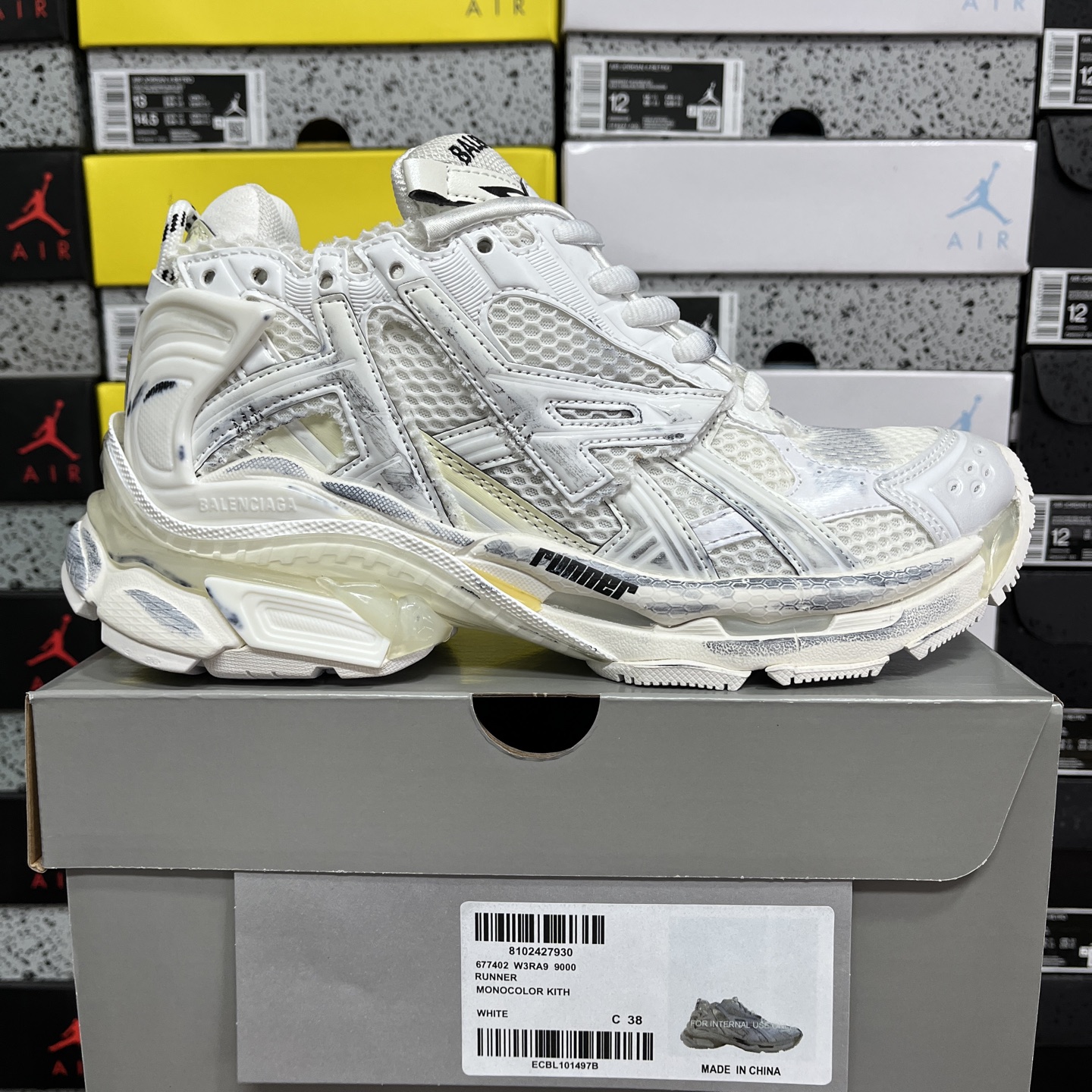 Balenciaga BLCG Runner 7 Gen - Image 11
