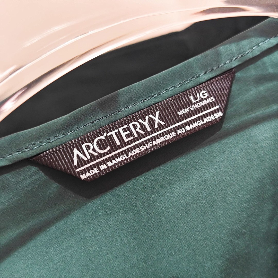 Arc'teryx Squamish Hoodie - Image 41