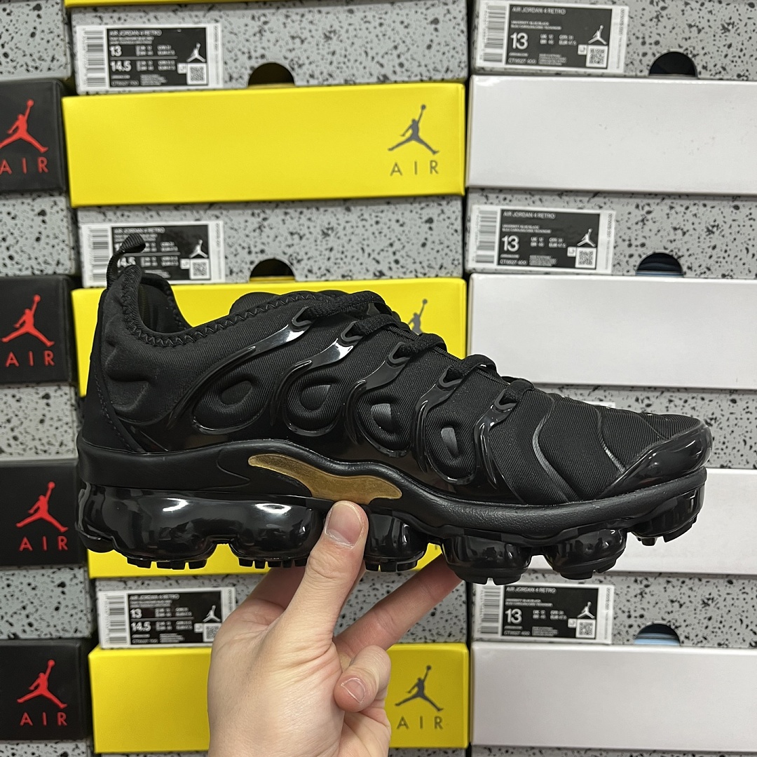 Nike Air VaporMax Plus - Image 5