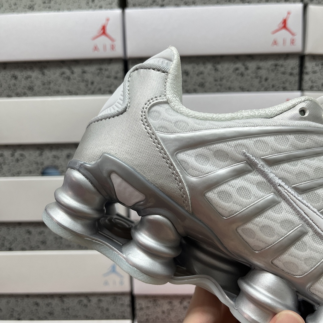 Nike Shox - Image 8