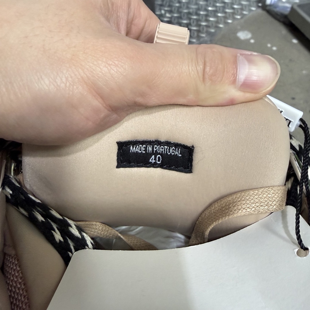 Lanvin Leather Curb Nude Pink Gum Sole DRAG‑A20 - Image 2