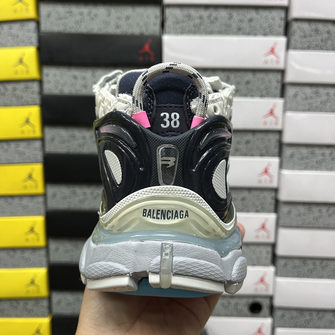 Balenciaga BLCG Runner 7.5 - Image 7