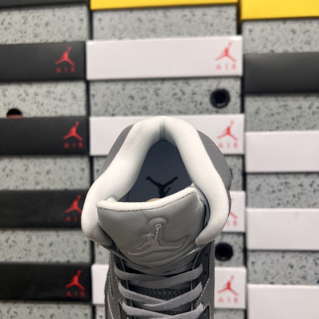 Nike Wolf (Grey) - Image 5