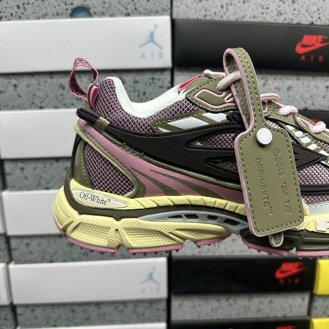 Off-White Be Right Back - Image 9