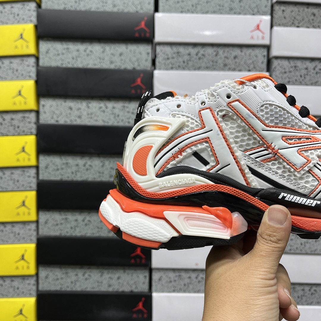 Balenciaga BLCG Runner - Image 77