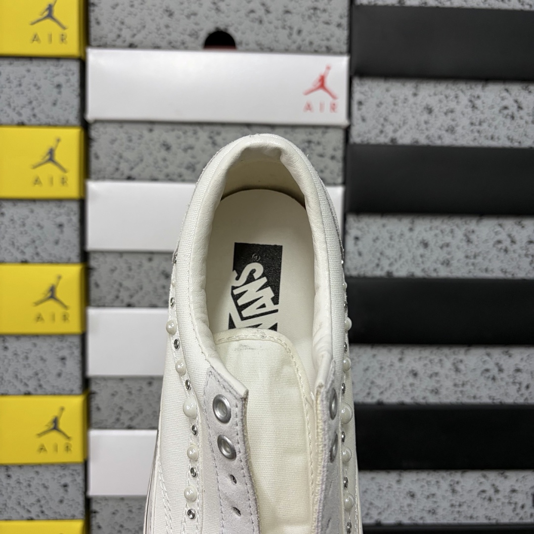Vans OTW Old Skool 36 Pearlized Pack Marshmallow VN000E8VCCZ Cream White Bead Rhinestone - Image 8