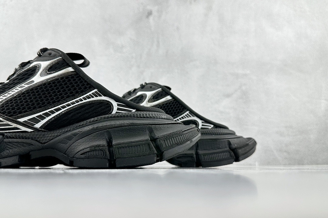Balenciaga 3XL - Image 44