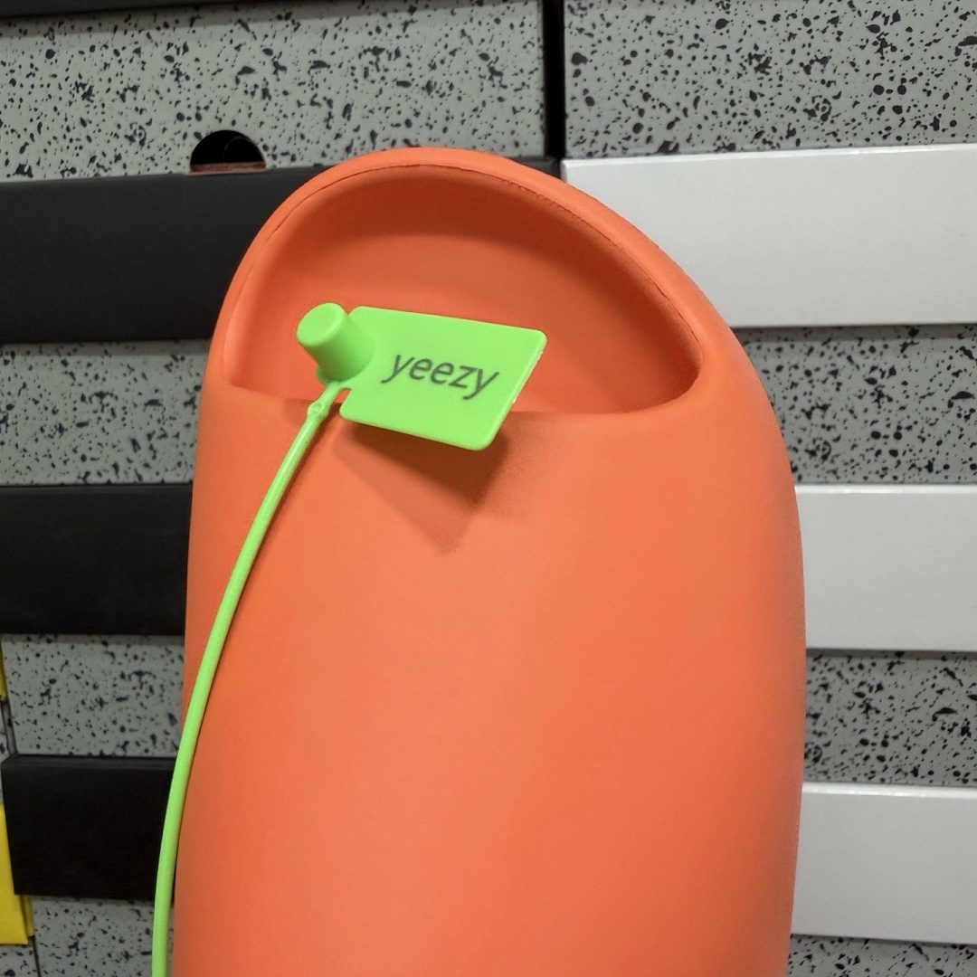 Adidas Slide/Foam Runner - Image 35