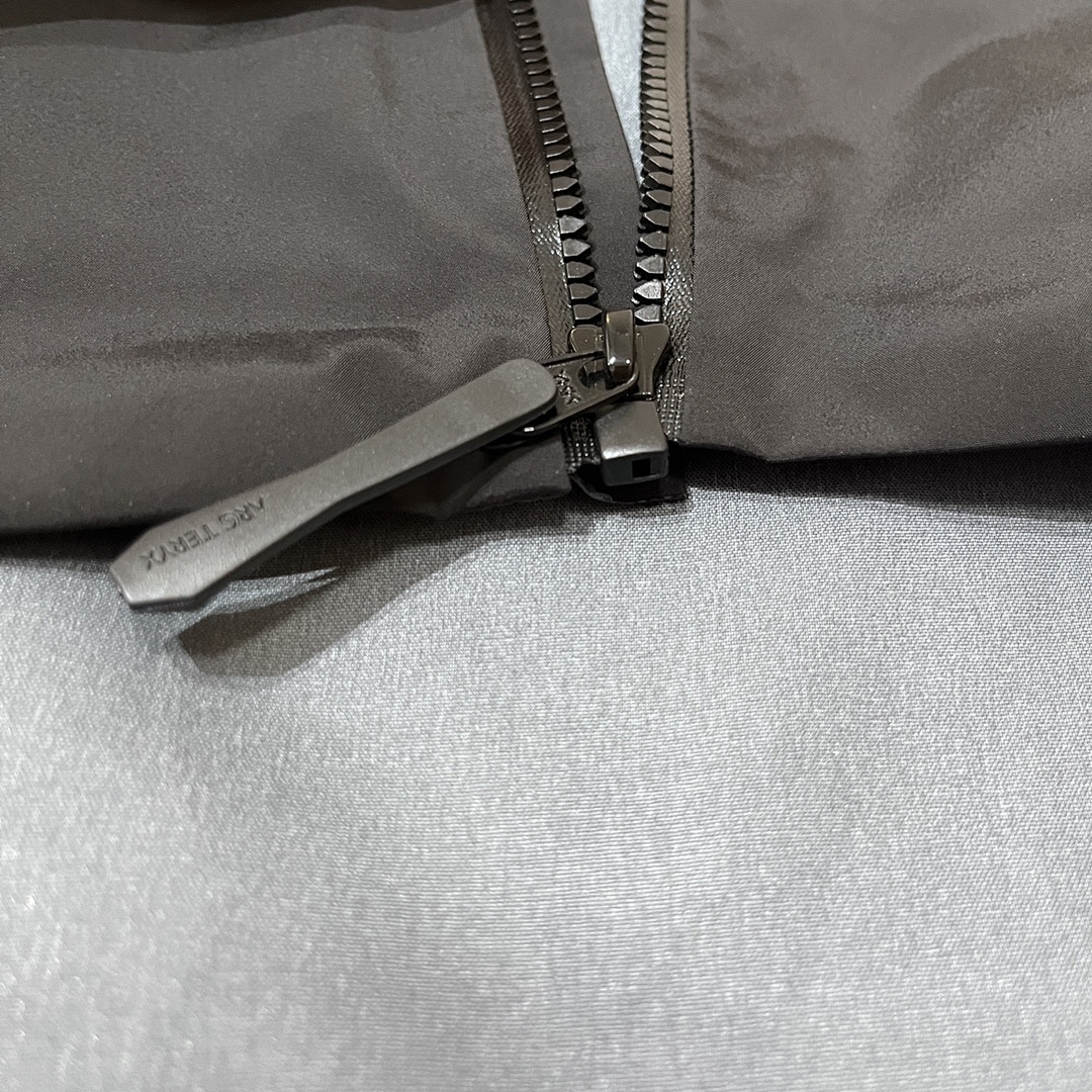 Arc'teryx Alpha Jacket 6 24K Gen (Black SV) - Image 6