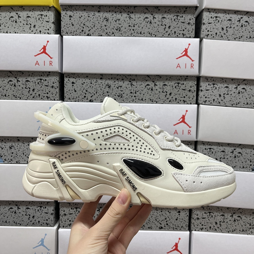 On Running Raf Simons Cylon-21 - Image 9