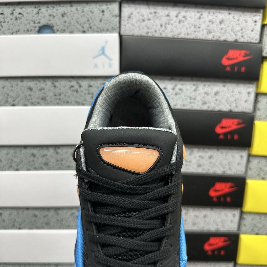 On Running Ozweego - Image 7