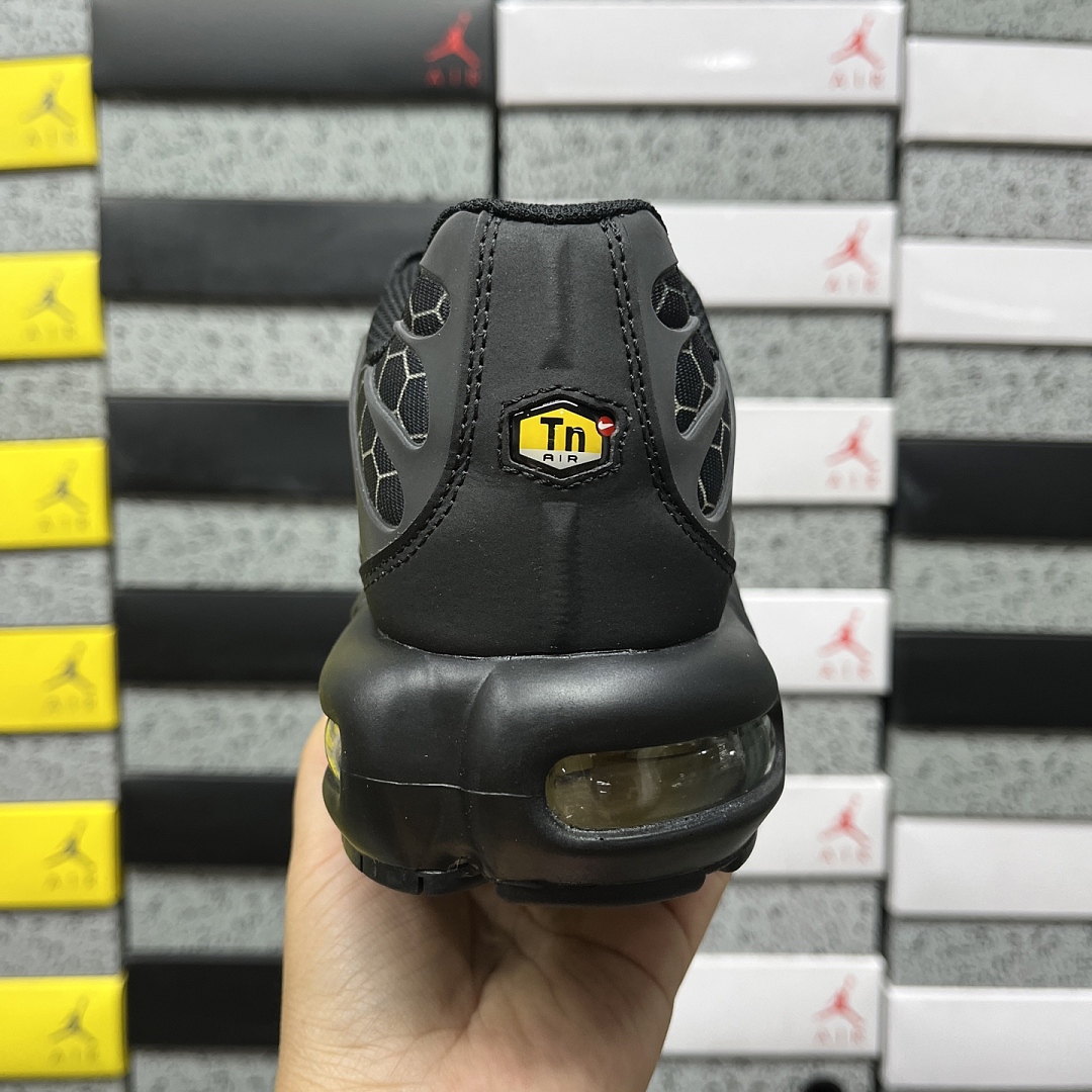 Nike Air Max Plus Black Honey - Image 6