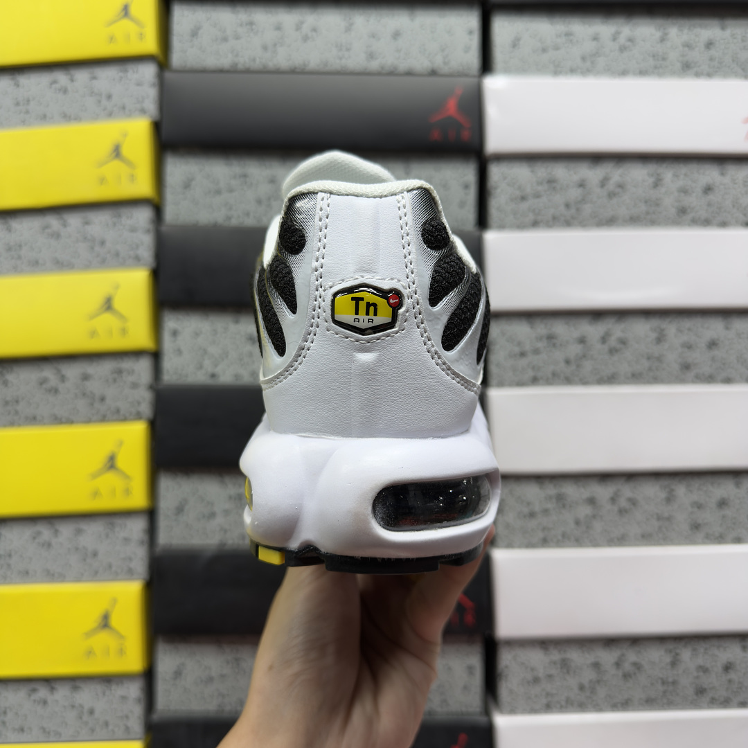 Nike Air Max Plus White Black Metallic Pewter - Image 4
