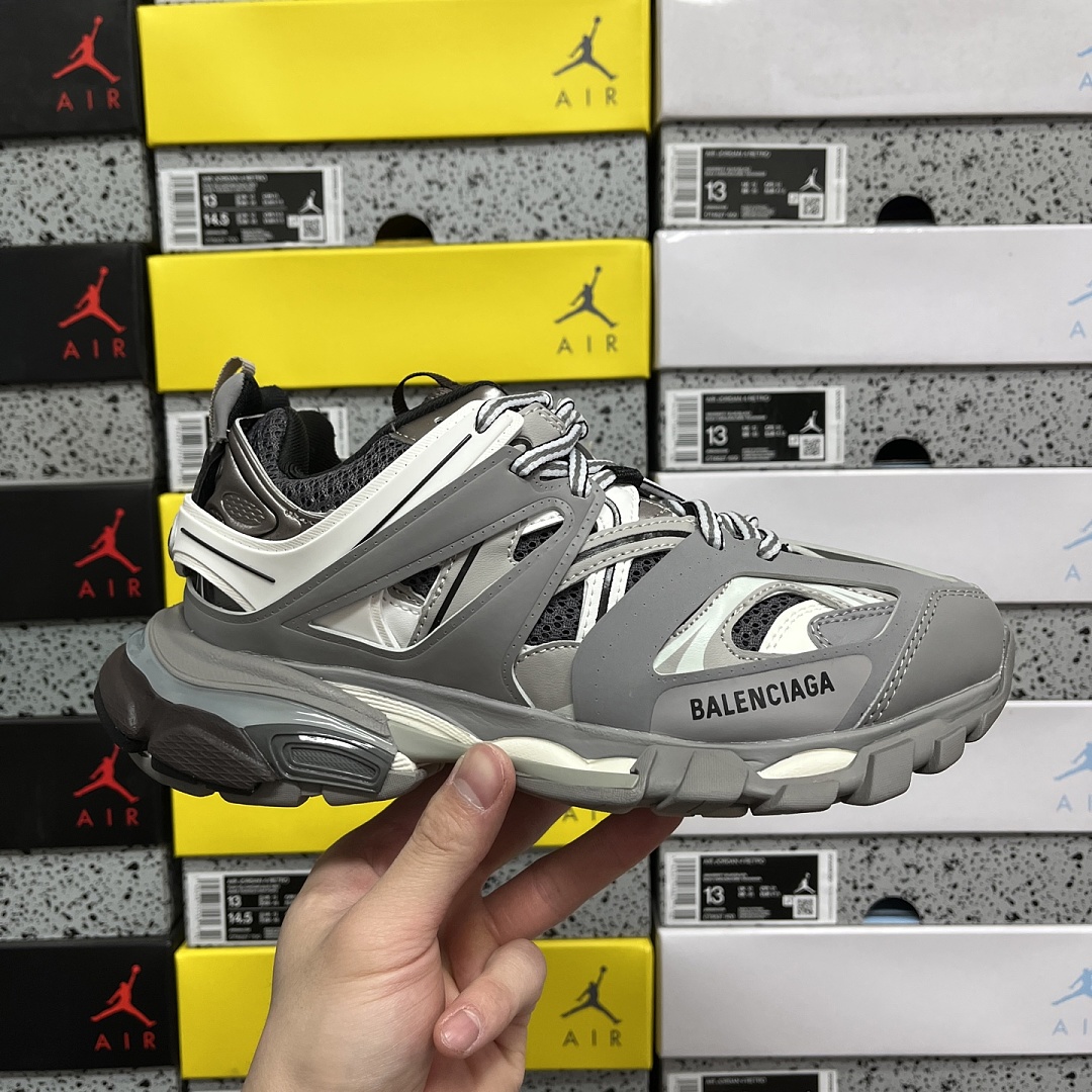 Balenciaga BLCG Track 3.0 - Image 5