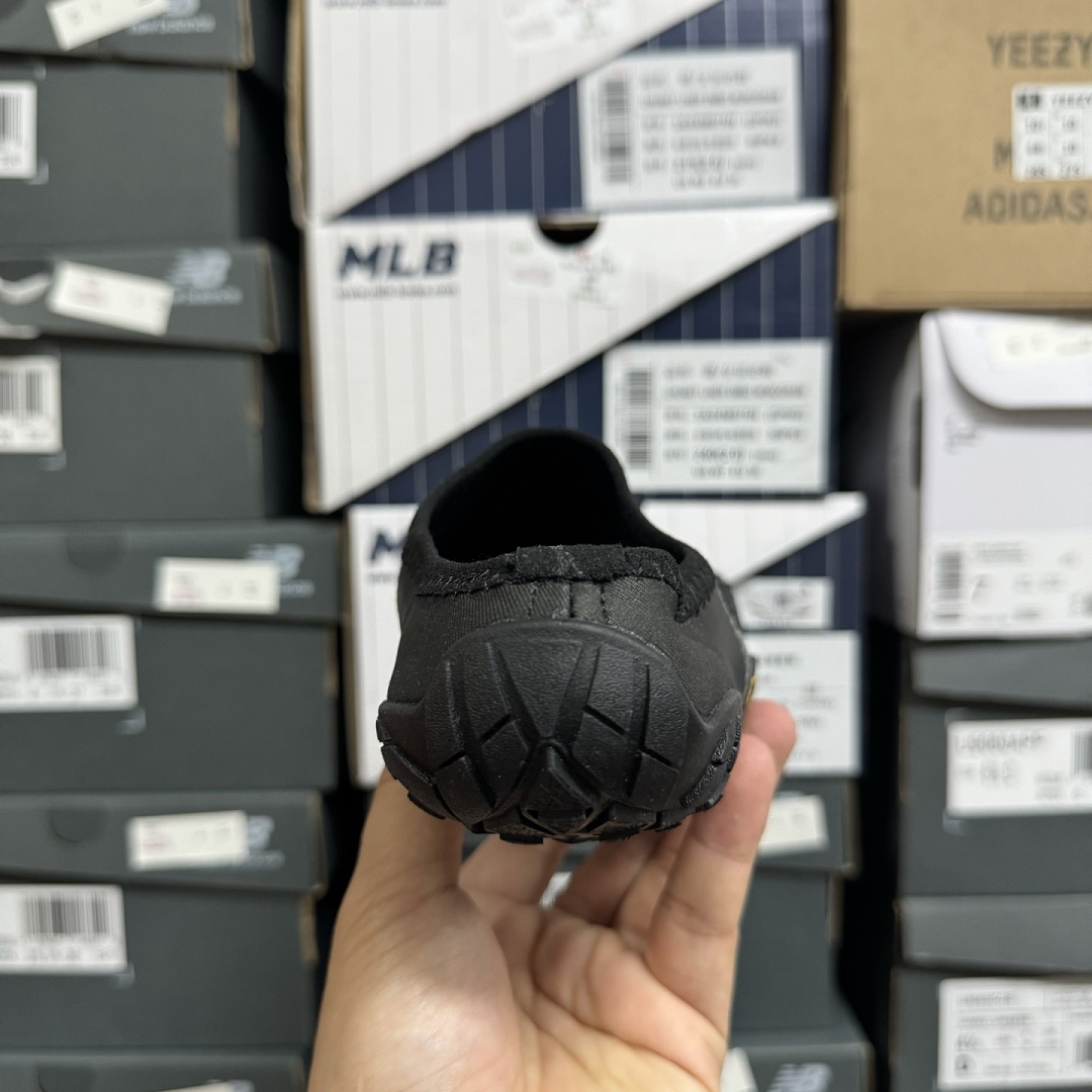 Suicoke Finger Chukka Boot - Image 5