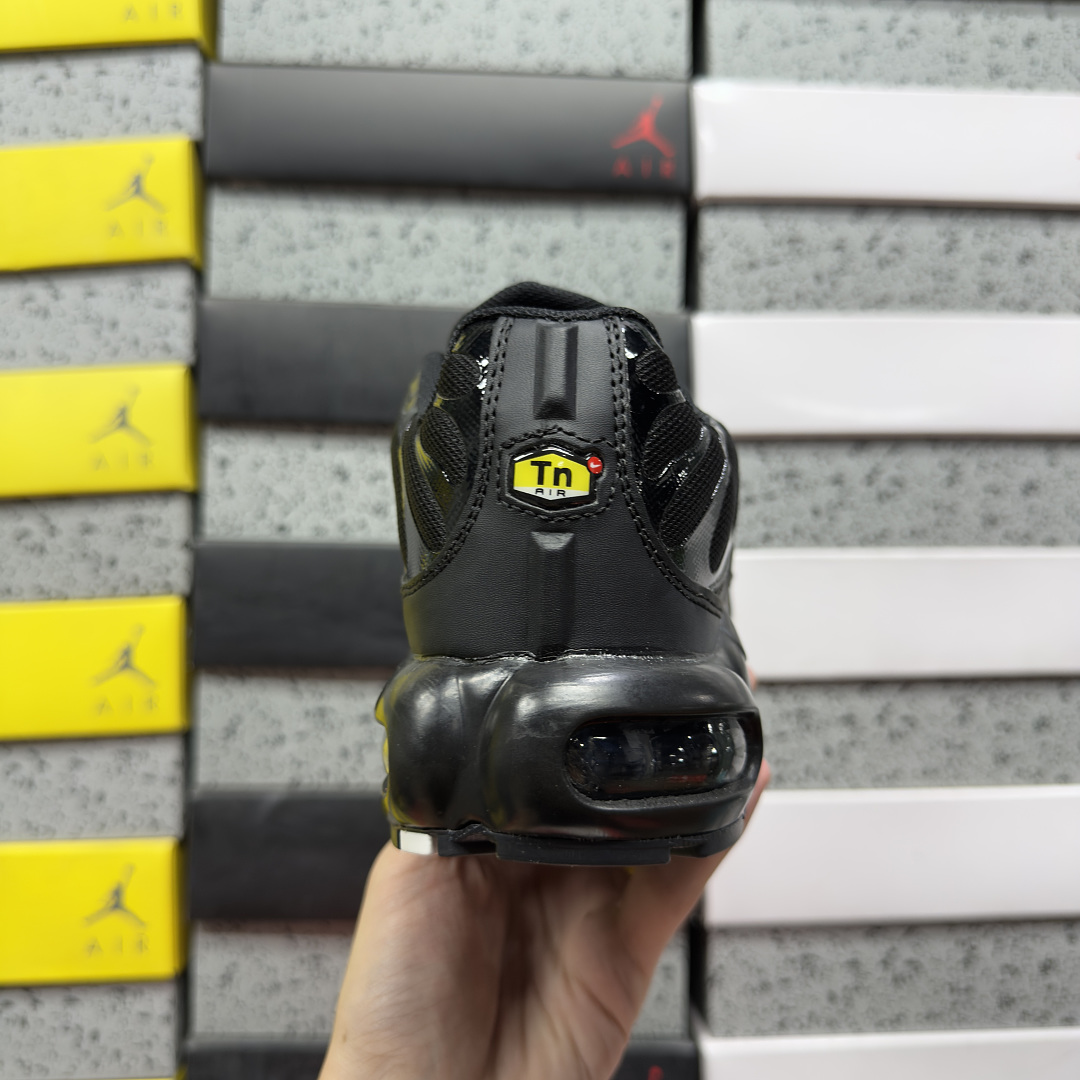 Nike Air Max Plus - Image 7