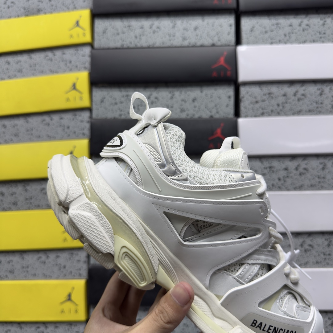 Balenciaga BLCG Track 9000 White Black Label - Image 4