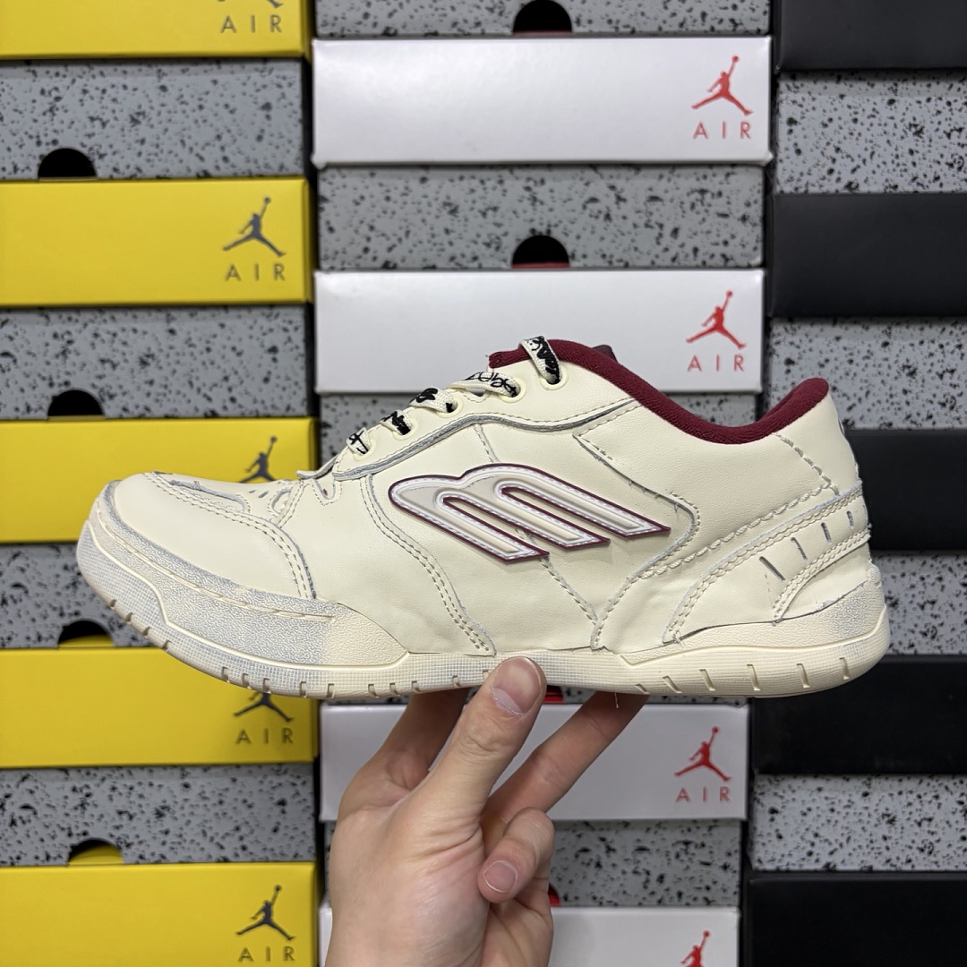Balenciaga Hamptons Sneakers 9960 - Image 8