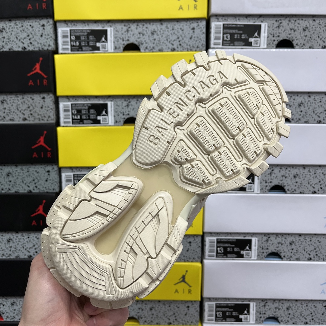 Balenciaga BLCG Track 3.0 - Image 8