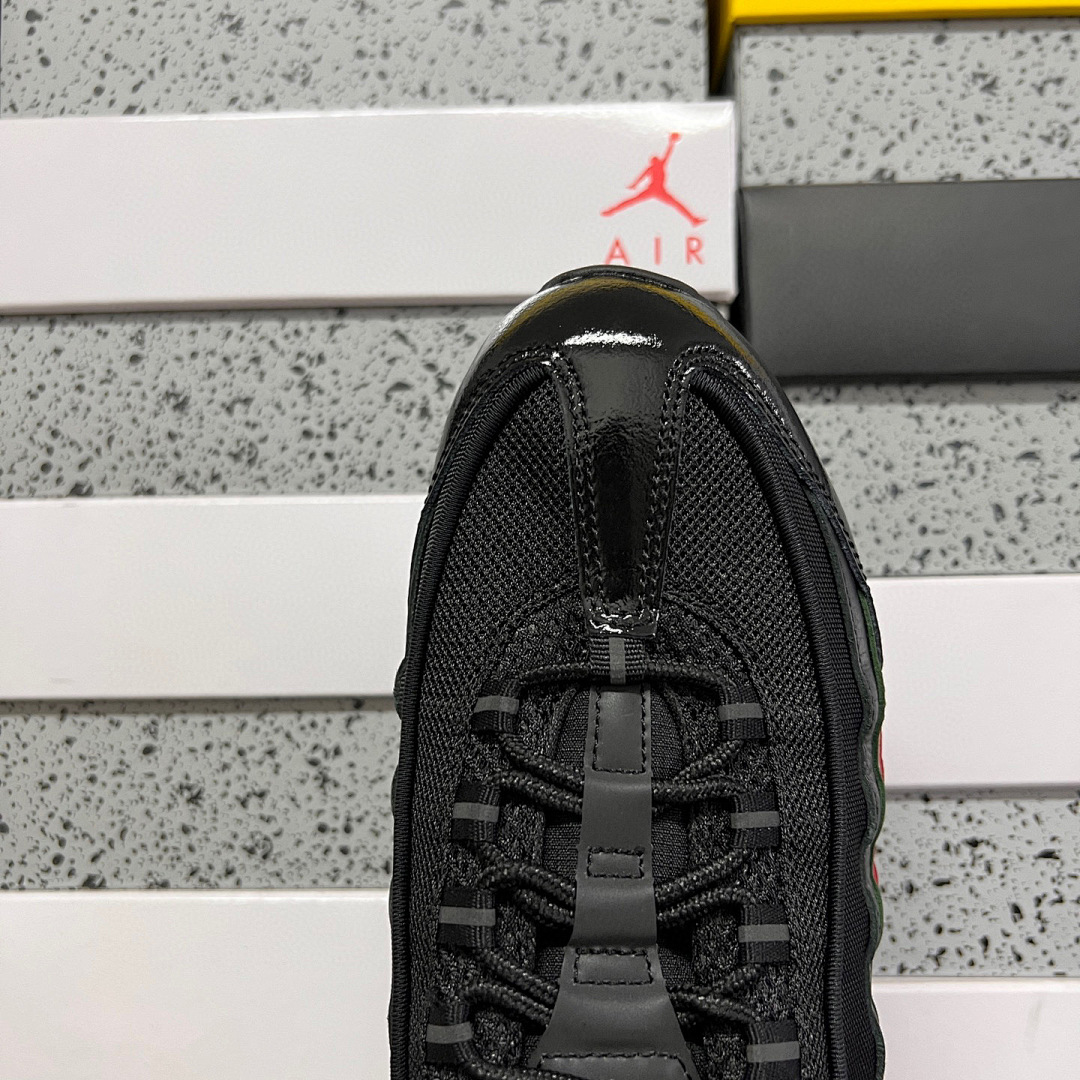 Nike Air Max 95 SP Undefeated (Black) - Image 6