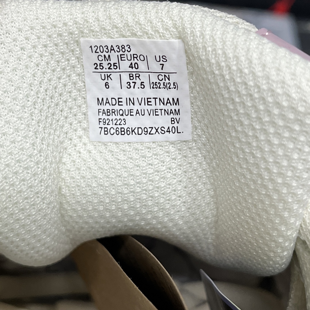 ASICS Gel-NYC Cream Rose Water - Image 3